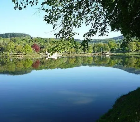 Camping Paradis Les Chanterelles مكان تخييم 3*