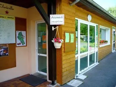 مكان تخييم Camping Paradis Les Chanterelles 3*